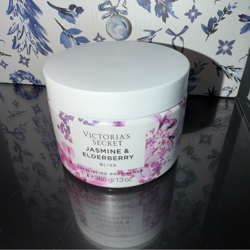 Victoria's Secret Jasmine & Elderberry Exfoliating Body Scrub - 13 oz